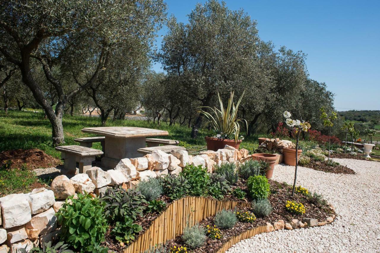 16 Trulli E Giardini Apartment Alberobello Exterior photo